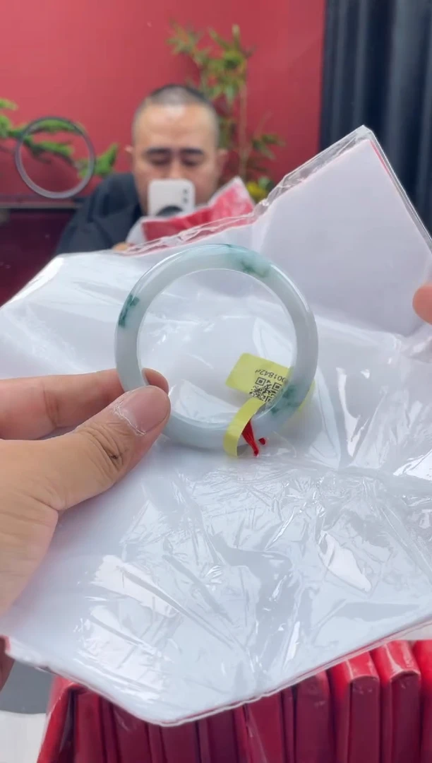 未镶嵌手镯翡翠2