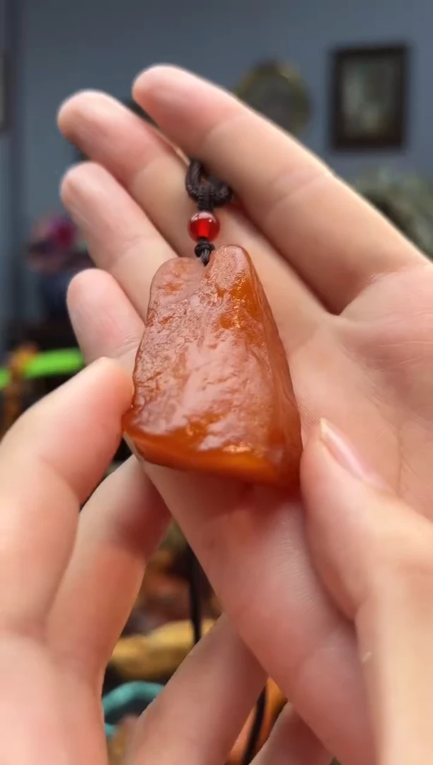 琥珀颈饰未镶嵌吊坠