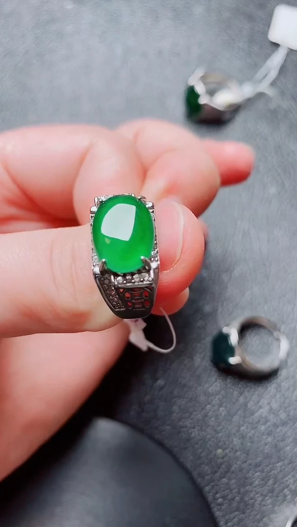 银S925镶嵌戒指翡翠1