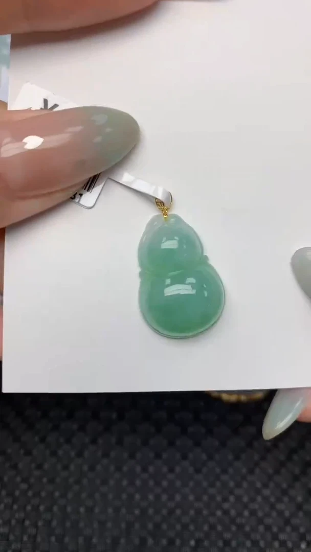 翡翠18K金镶嵌颈饰天然翡翠a货