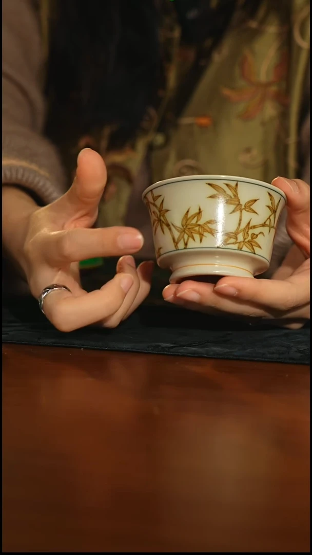 瓷片一生一物金竹马蹄杯