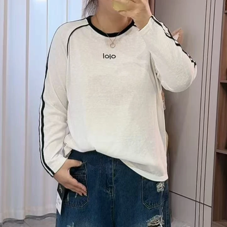 85186小字母百搭宽松上衣