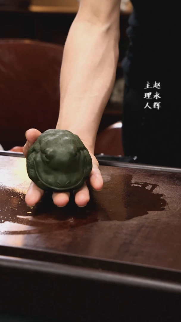 紫砂茶宠绿泥 大嘴蛙