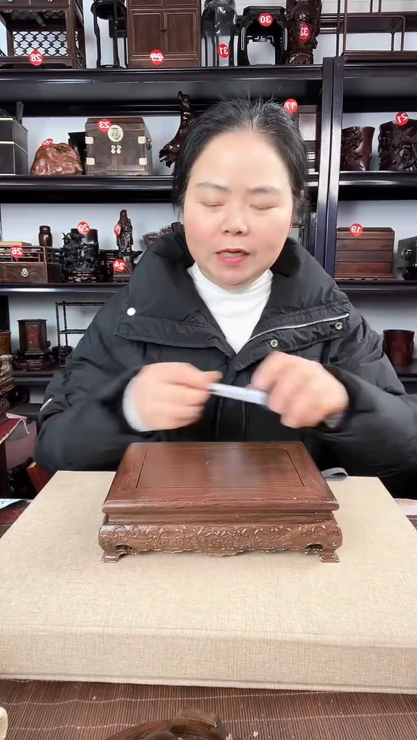 【闪购商品】木3041老李红木工艺品