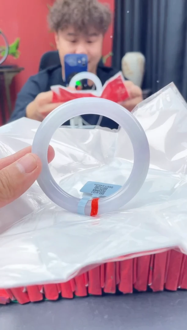 未镶嵌手镯翡翠2