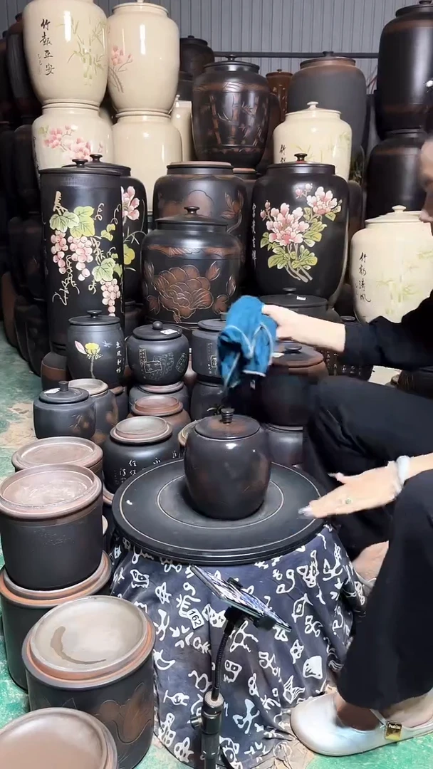 罐瑕疵茶叶罐 花生荷花 351