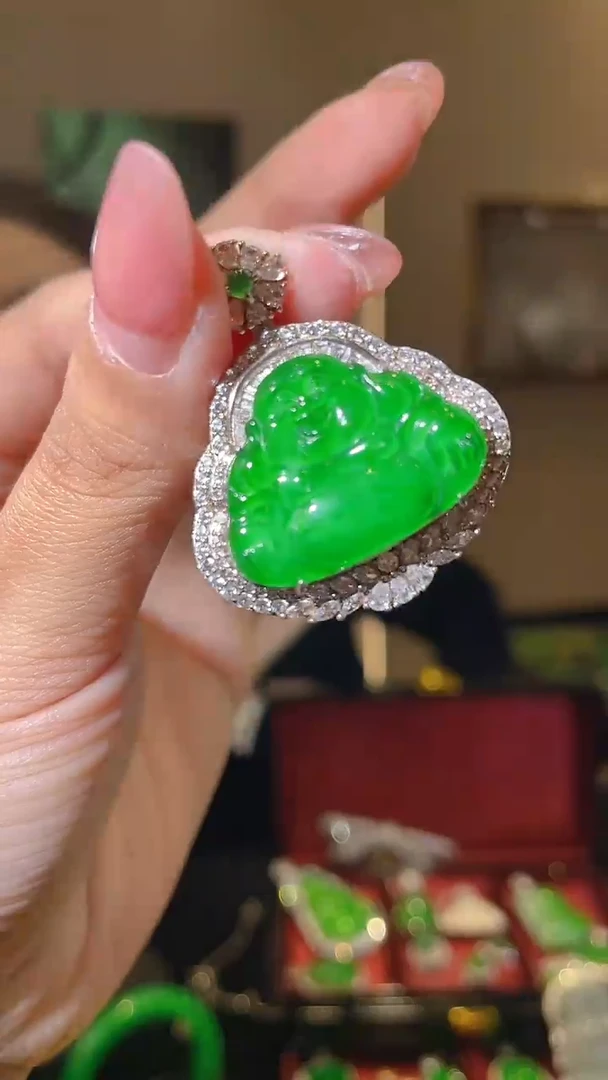 【闪购商品】翡翠吊坠(不含链)银S925镶嵌天然翡翠A货