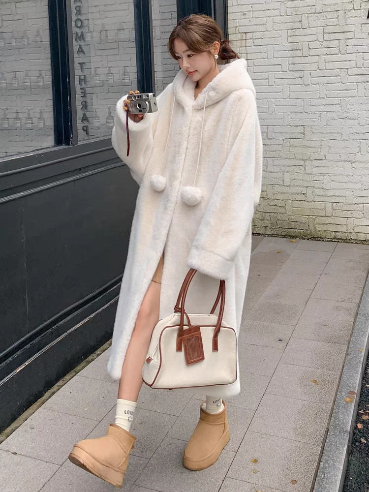 2024连帽新款巫师帽宽松冬季加厚长款外套