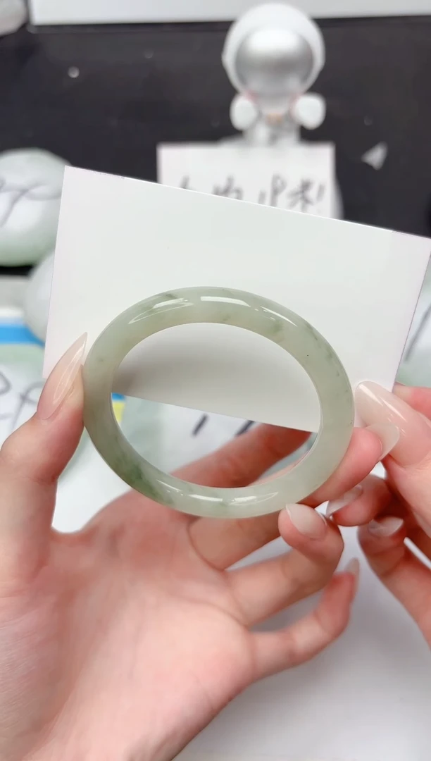 未镶嵌手镯石英质玉301-53.3