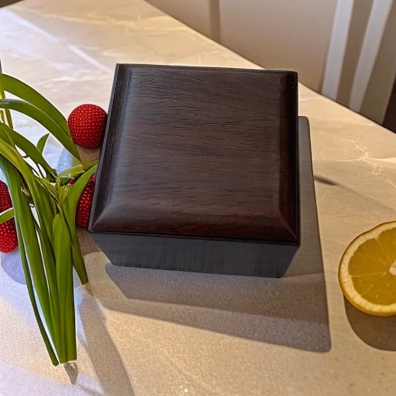大红酸枝戒指盒实木方形银元收纳盒尺寸5.5*5.5*4内径4*4*2.3厘米