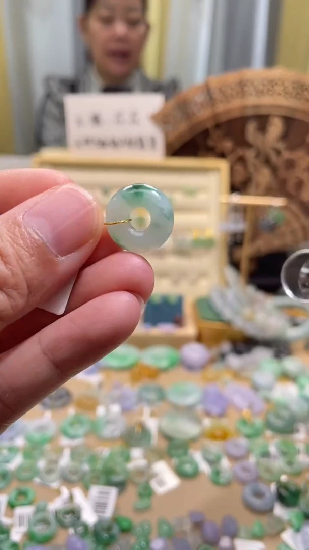 颈饰未镶嵌翡翠甜甜圈