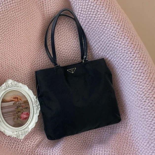 95新 Prada/普拉达 黑色降落伞单肩包/WJ12125021/5021