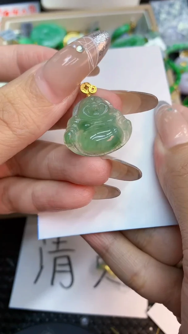 颈饰未镶嵌翡翠1