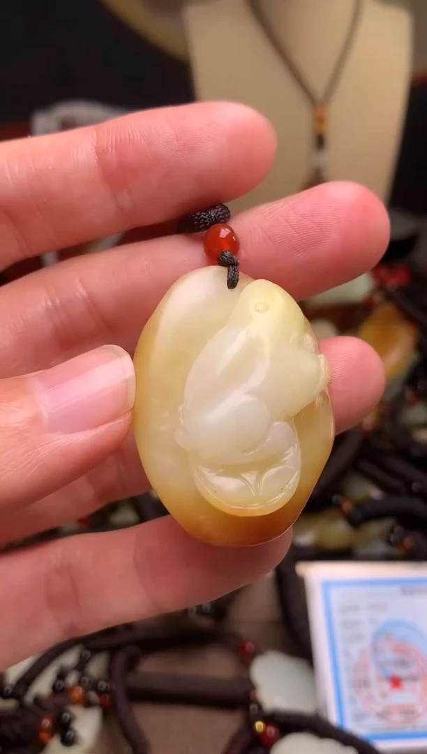 颈饰未镶嵌和田玉新疆料青海料清水和田玉吊坠