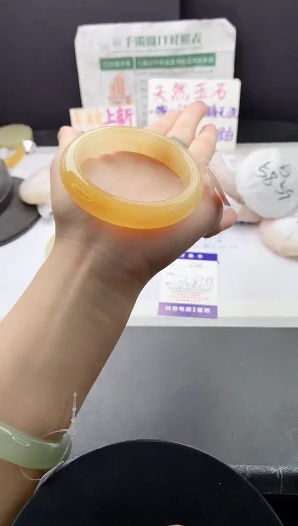 未镶嵌手镯石英质玉j22-HB56+