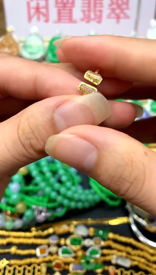 18K金镶嵌戒指翡翠93 -中国好珍宝