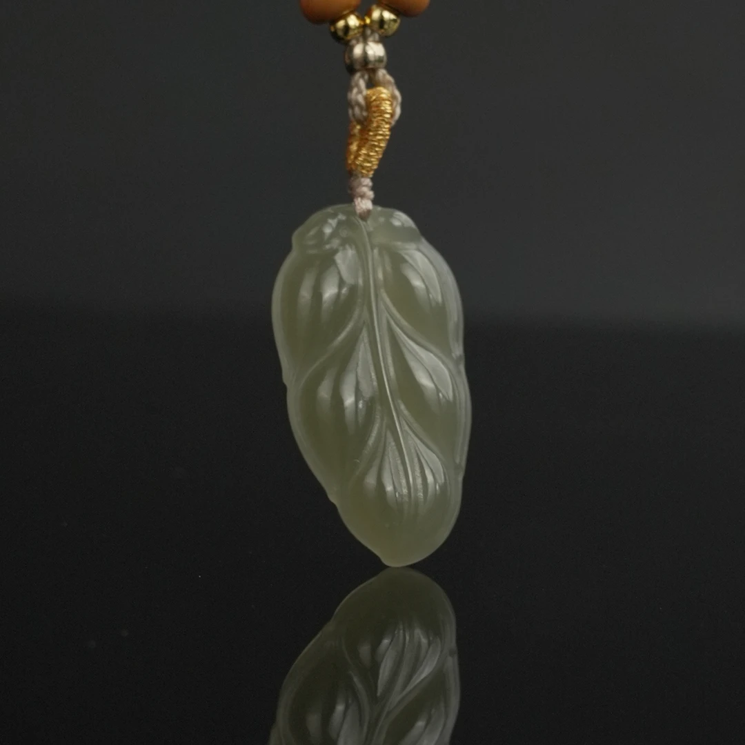【怡禾中间色】和田玉叶子25mm高冰吊坠*赠绳*【悦掌门】多样性发一件