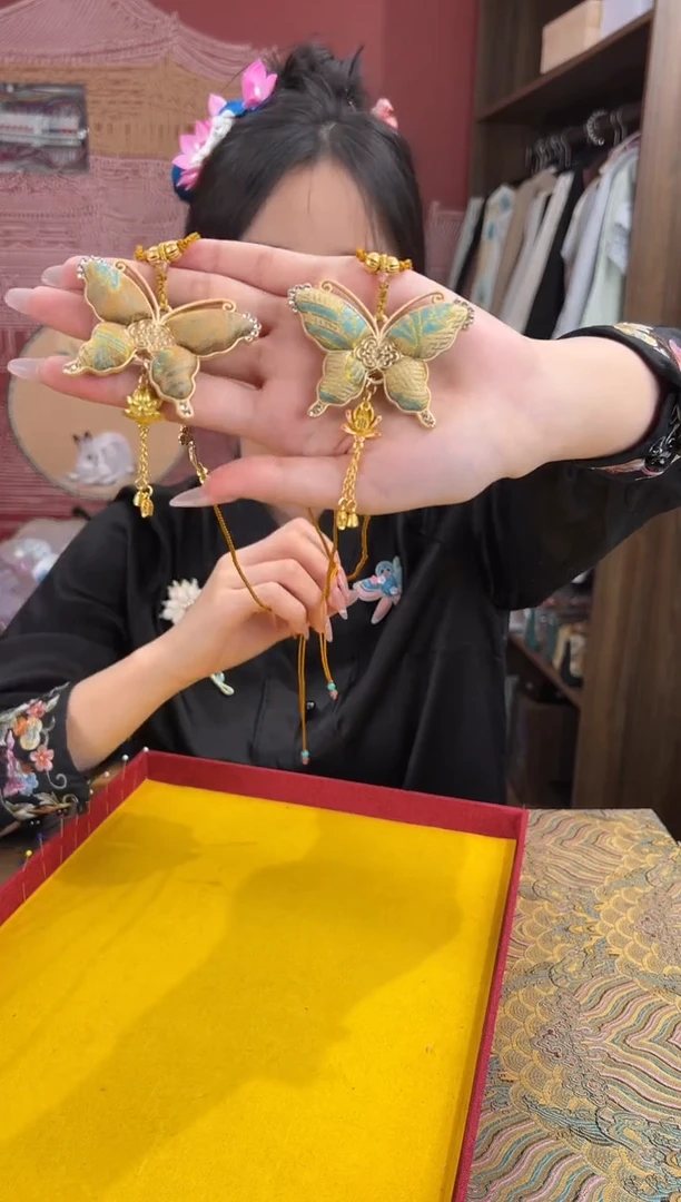 刺绣苏绣世家非遗手工（压襟）