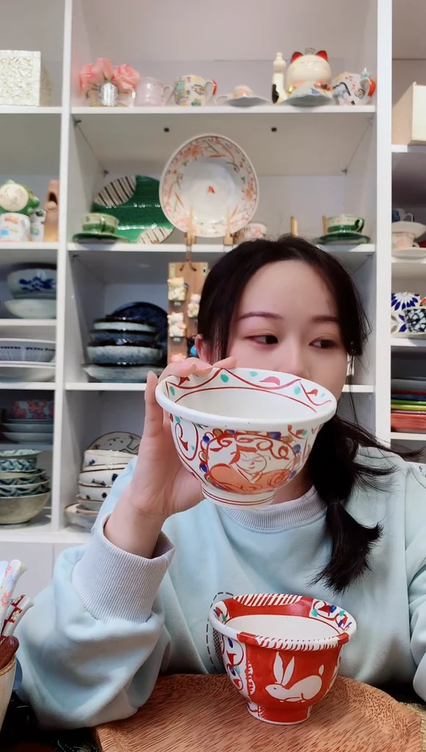 陶瓷濑户烧赤绘人物饭碗13cm
