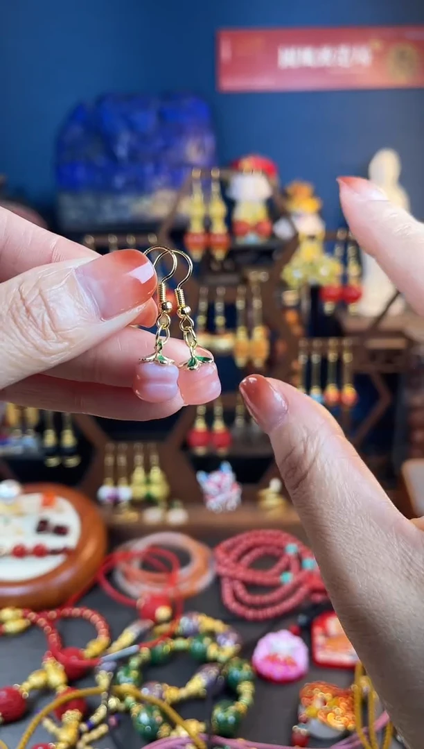 【闪购商品】玛瑙/玉髓耳坠银S925镀金镶嵌114号耳钩