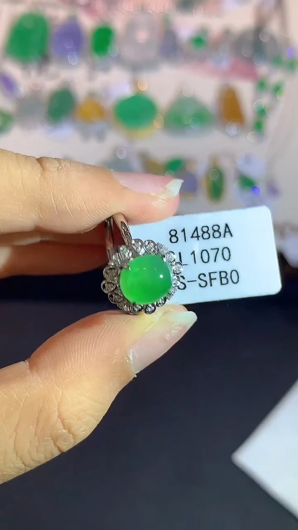 翡翠戒指18K金镶嵌L1070多样性发其一