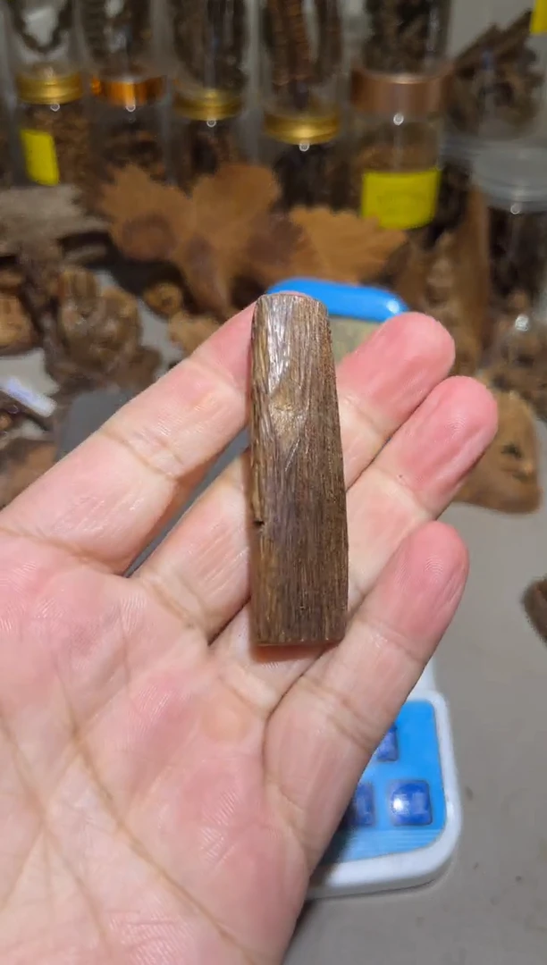 沉香沉香碎屑东马