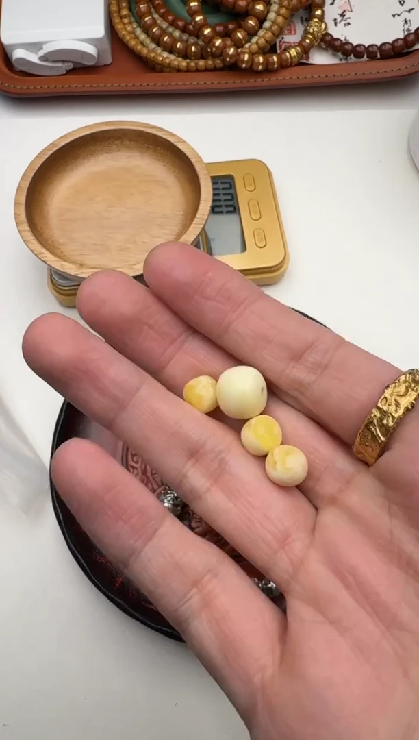 裸石蜜蜡未镶嵌蜜蜡配饰