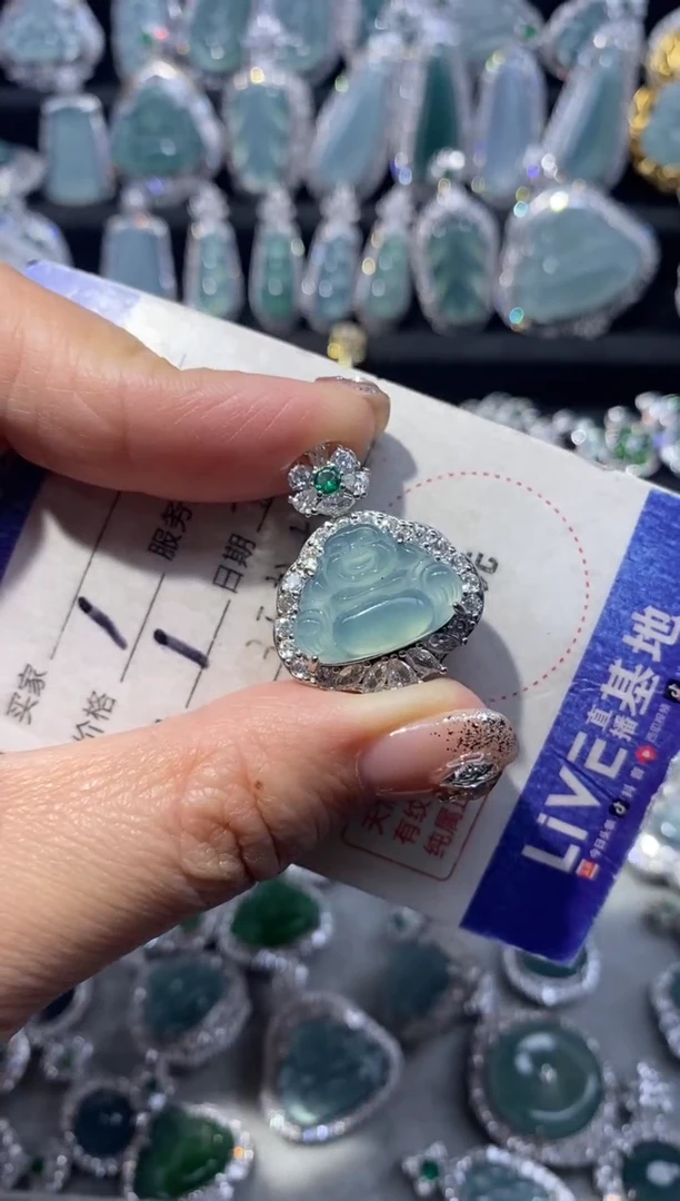 【闪购商品】翡翠颈饰未镶嵌翡翠