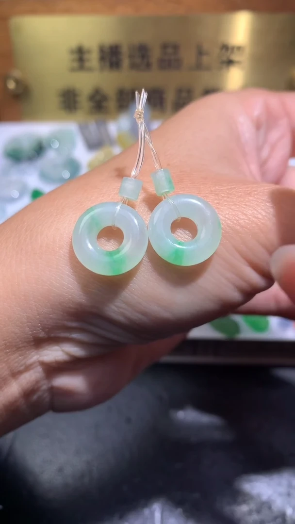 未镶嵌定制翡翠毛货