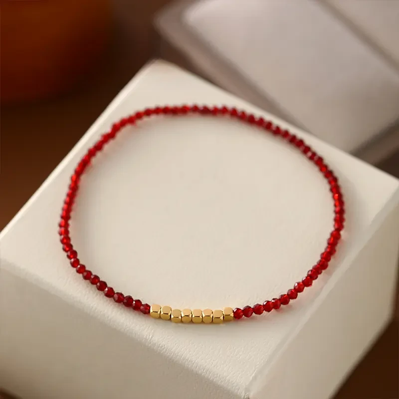 钛钢仿水晶手链  简约时尚闪亮红色尖晶小方块弹力百搭气质手工