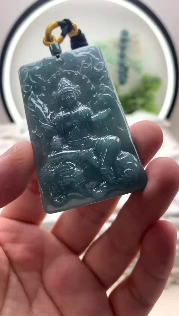 颈饰未镶嵌翡翠文殊