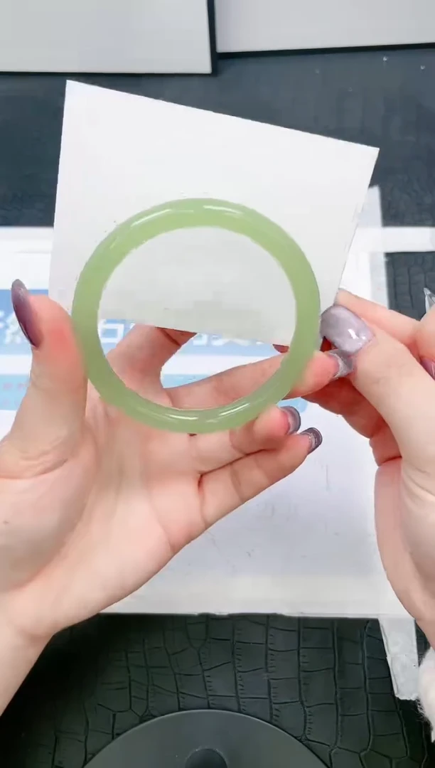 【闪购商品】石英质玉手镯未镶嵌94-56