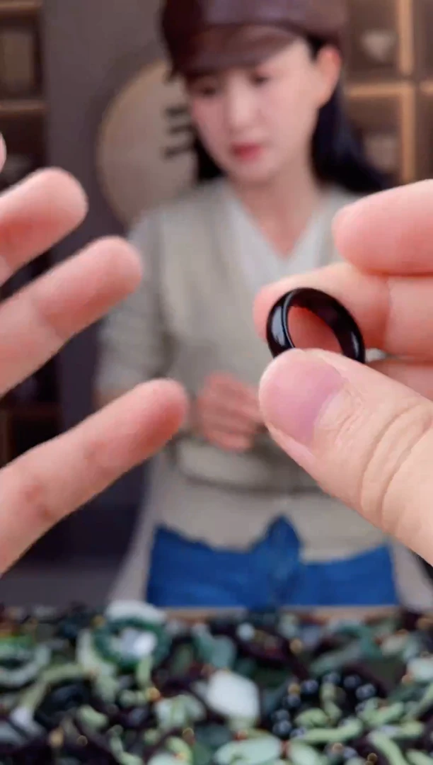 颈饰未镶嵌和田玉拍一发一，多样性发货