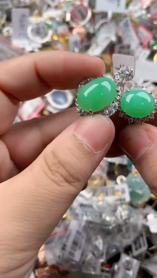 银S925镶嵌戒指翡翠10      4