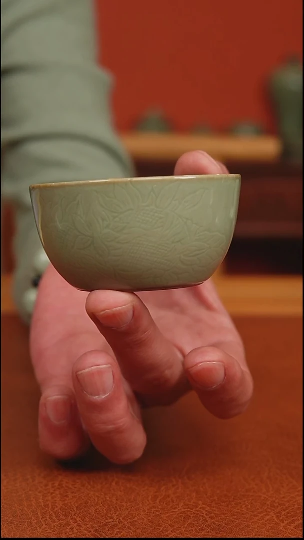 越窑秘色瓷卧足盏全品