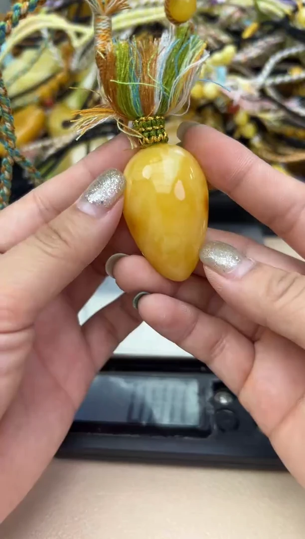 未镶嵌蜜蜡裸石蜜蜡吊坠