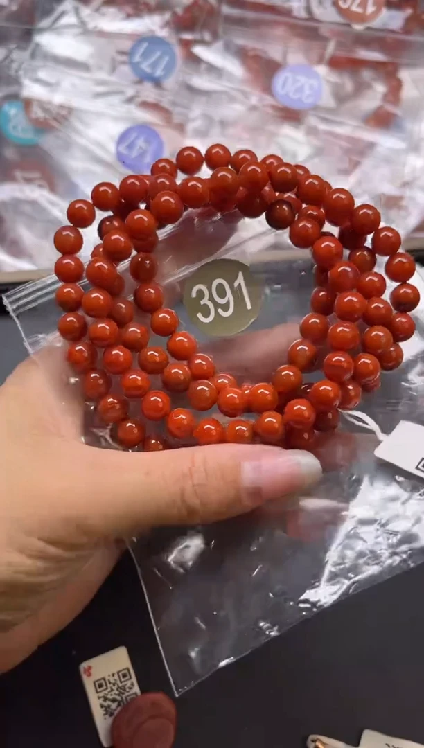 南红玛瑙未镶嵌珠宝奇石391-7