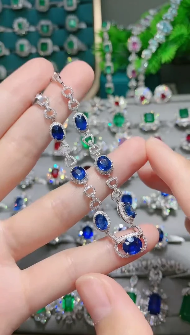 18K金手链蓝宝石18K金镶嵌.