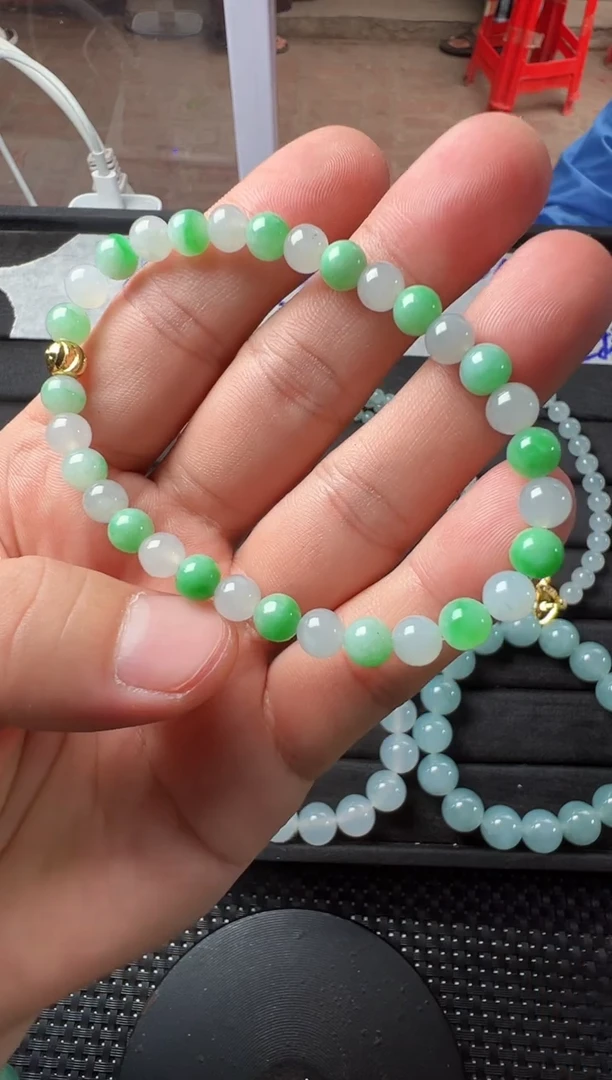 定制翡翠未镶嵌缅甸天然翡翠A货