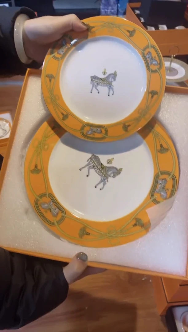 【闪购商品】杯鸿辉家品牌瓷器，京东包邮！