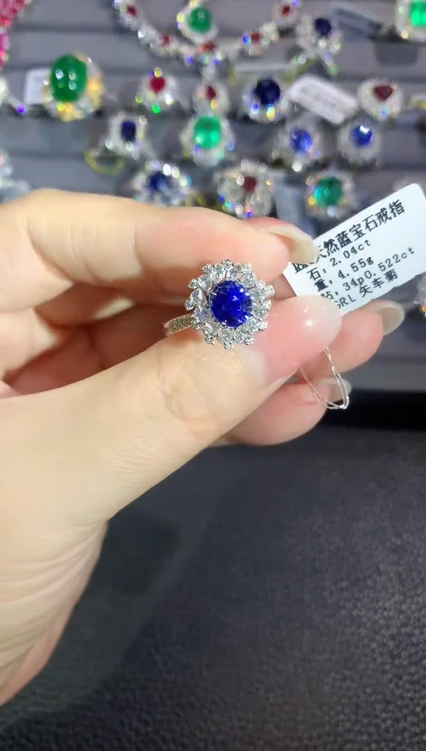 戒指蓝宝石18K金镶嵌D62