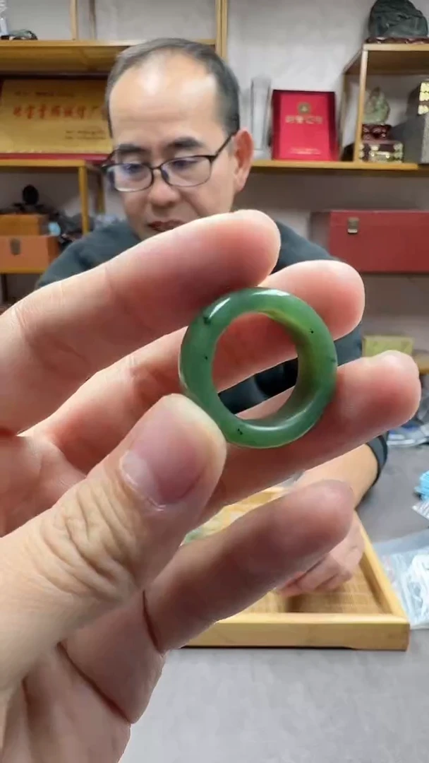 未镶嵌戒指和田玉17.8