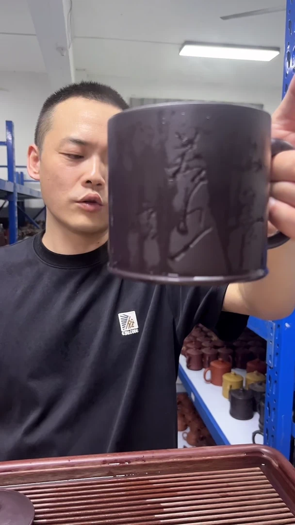 宜兴原矿紫砂上善若水紫茄泥