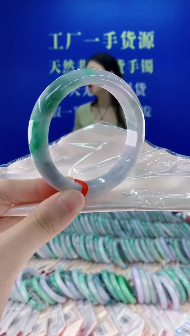 未镶嵌手镯翡翠77