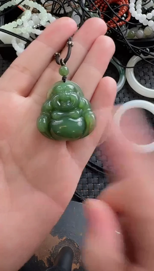 颈饰未镶嵌和田玉碧玉佛公
