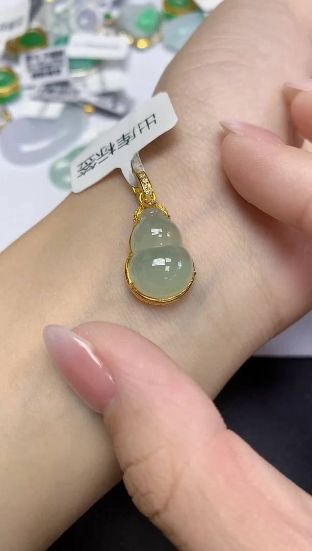 颈饰未镶嵌翡翠天然缅甸翡翠A货多样性发一件