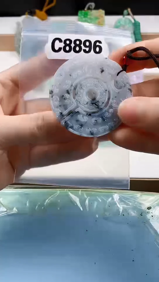 翡翠未镶嵌颈饰天然翡翠吊坠挂件