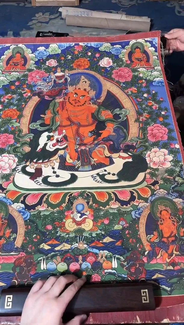 卷轴画龙妹的唐卡tk16