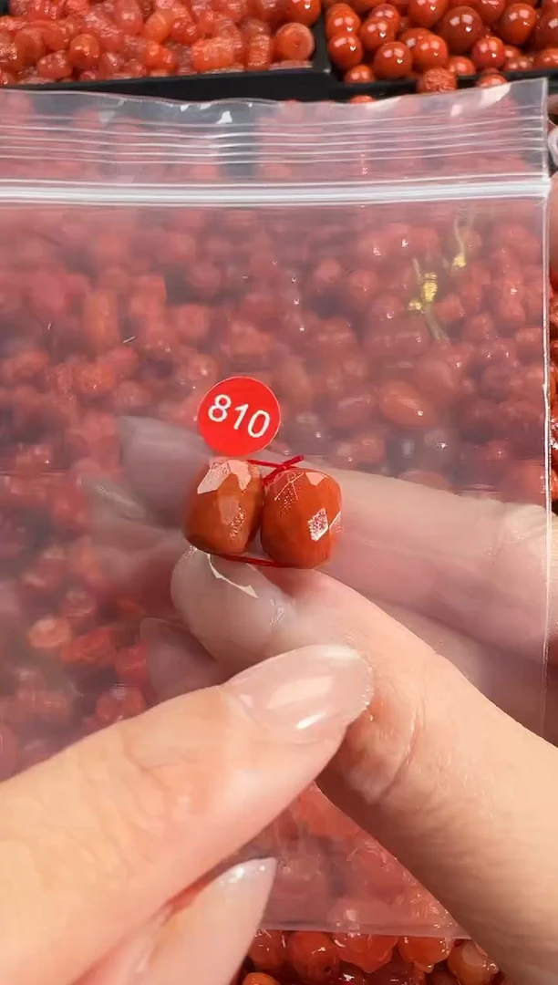 颈饰未镶嵌南红玛瑙1