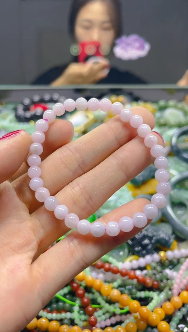 颈饰未镶嵌翡翠5MM/C/翡翠A货，一件也是批发价